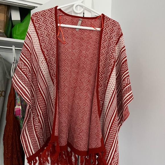 New cardigan, size small medium and large - Picture 2 of 3